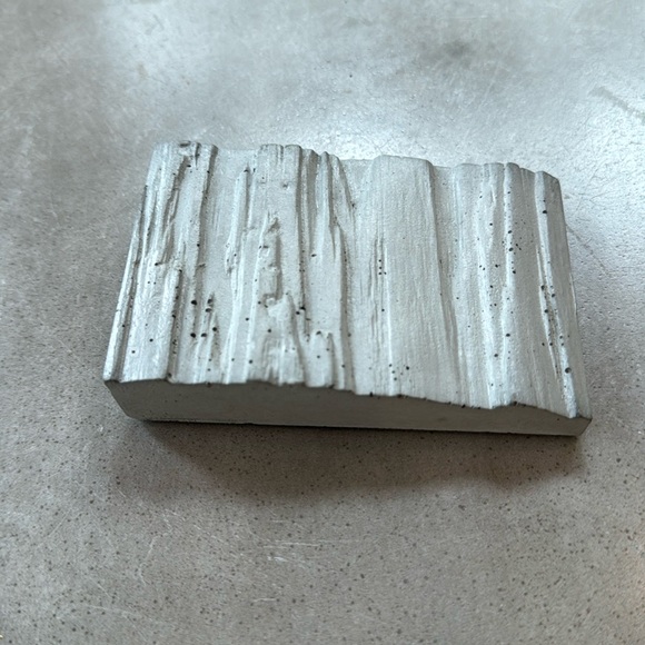 Concrete grey soap dish - Picture 2 of 9